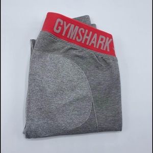 Gym shark leggings